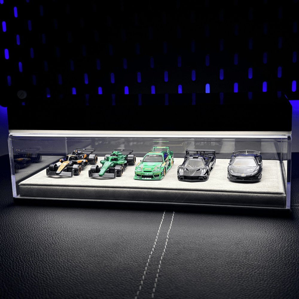 1:64 Diecast Car Display Case with LED Light - Fits up to 6 Cars - Dustproof Acrylic Showcase