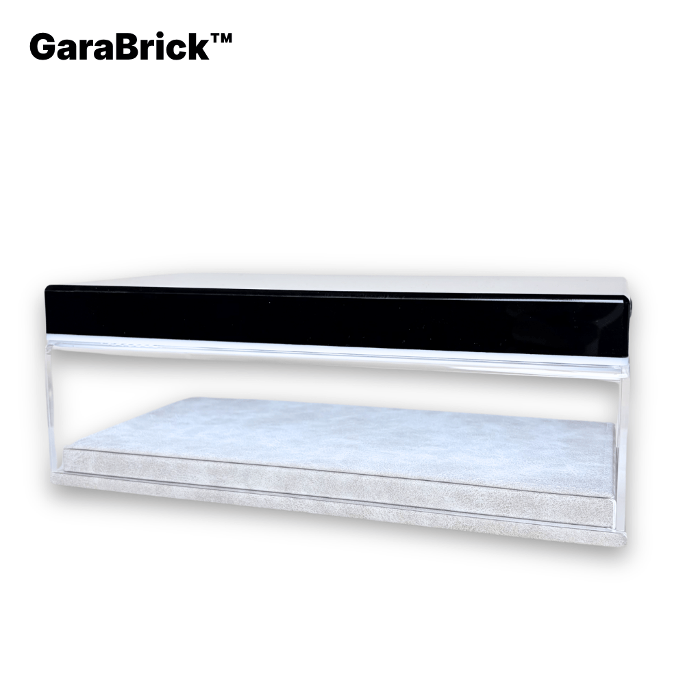1:64 Diecast Car Display Case with LED Light - Fits up to 6 Cars - Dustproof Acrylic Showcase
