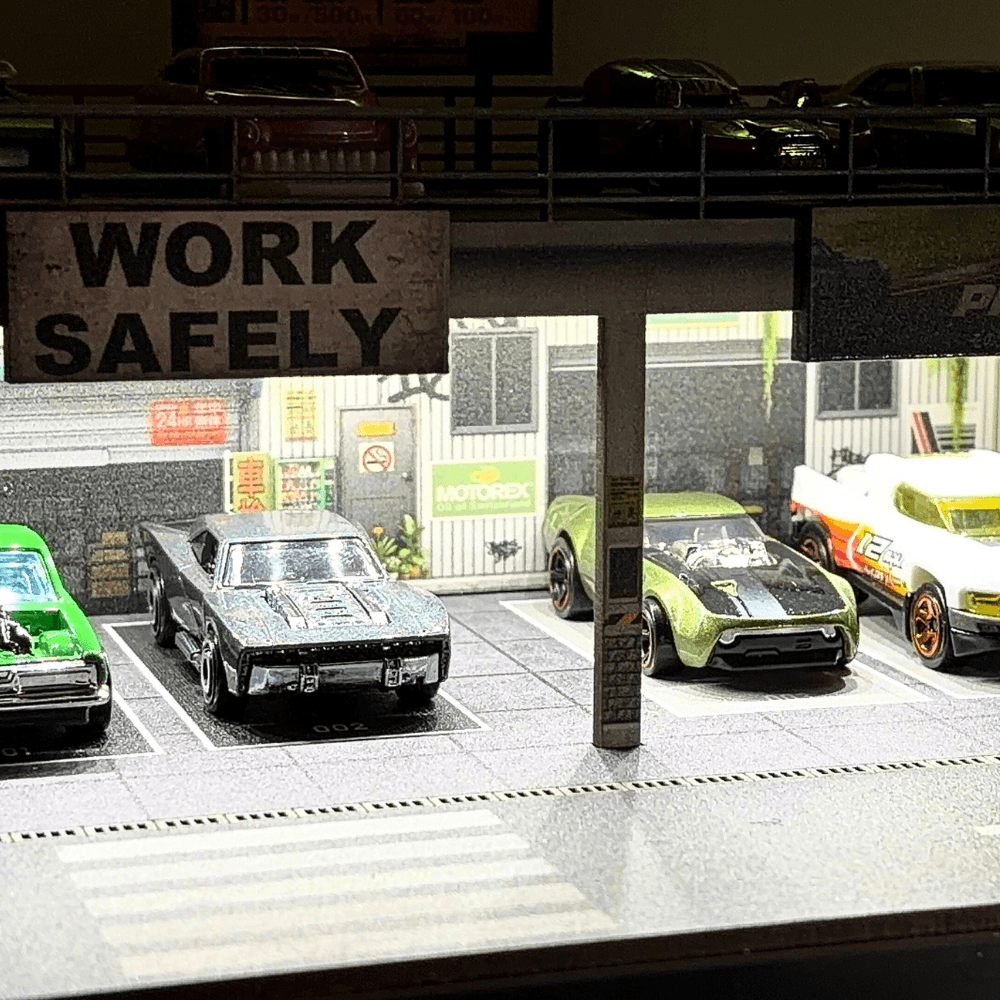 GaraBrick™ 1/64 LED Service Workshop, 2-Tier Diecast Repair Garage & Tuning Hub
